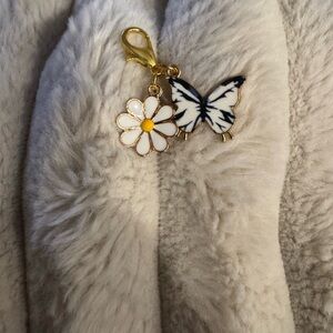 Gold Daisy and Butterfly Charm Keychain - White & Yellow